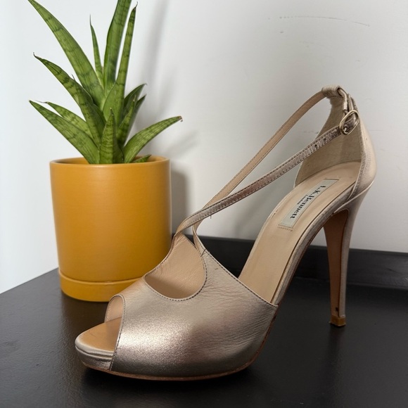 LK Bennett gold leather Flatiron peep toe heels - size 39 (US 8 - 9) - Picture 2 of 7